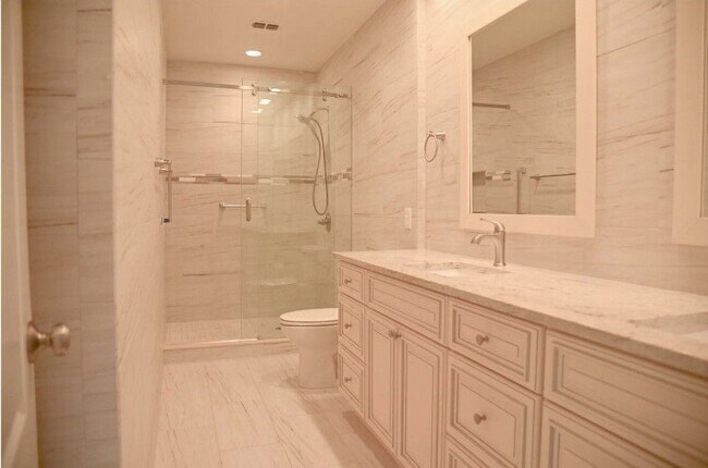Foto del edificio - 501 Mirasol Cir