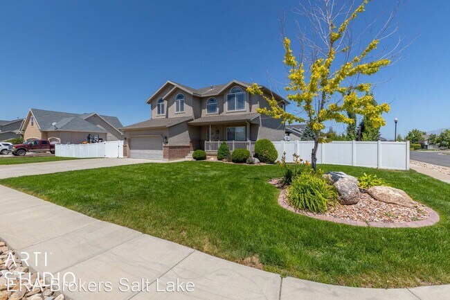 Building Photo - 5 br, 3.5 bath House - 2526 W 2450 N