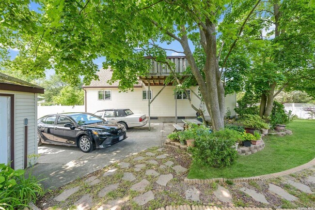 Foto del edificio - 22 Elwood Rd