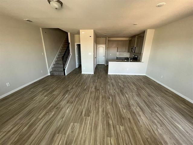 Building Photo - 1232 Alamo Dr