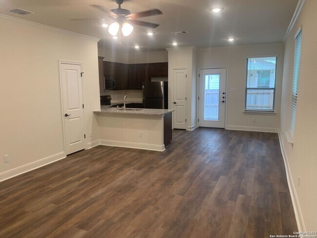 Foto del edificio - 10327 Candlewood Way
