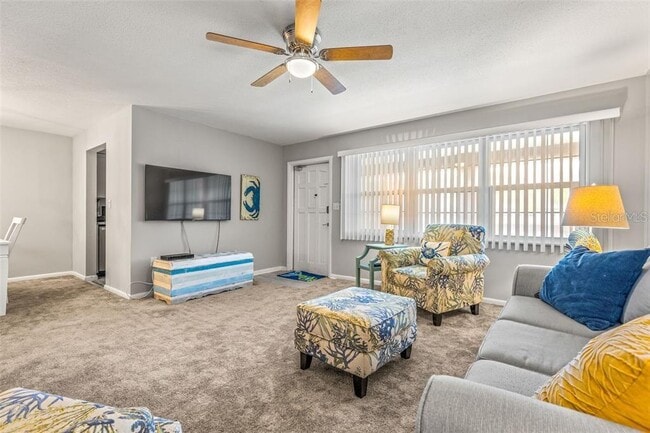 Building Photo - 650 Pinellas Point Dr S