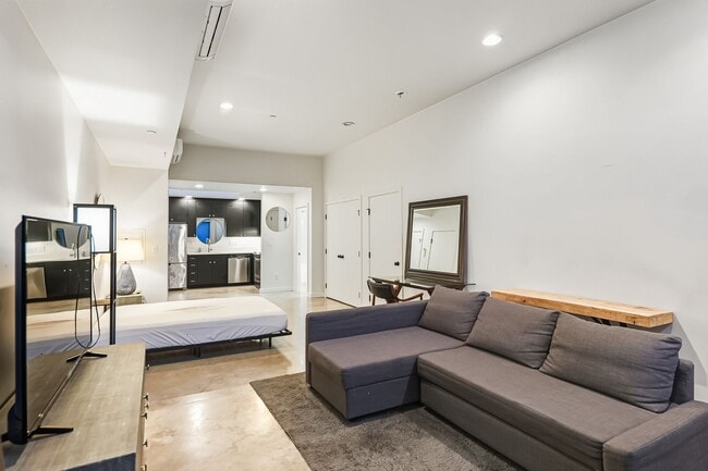 Foto del edificio - 18-20 N Monroe St