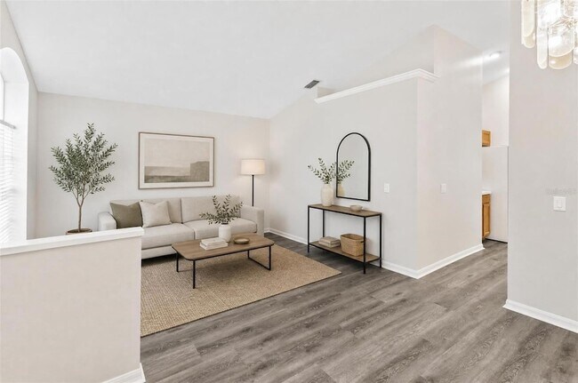 Building Photo - 11111 Lakeside Vista Dr