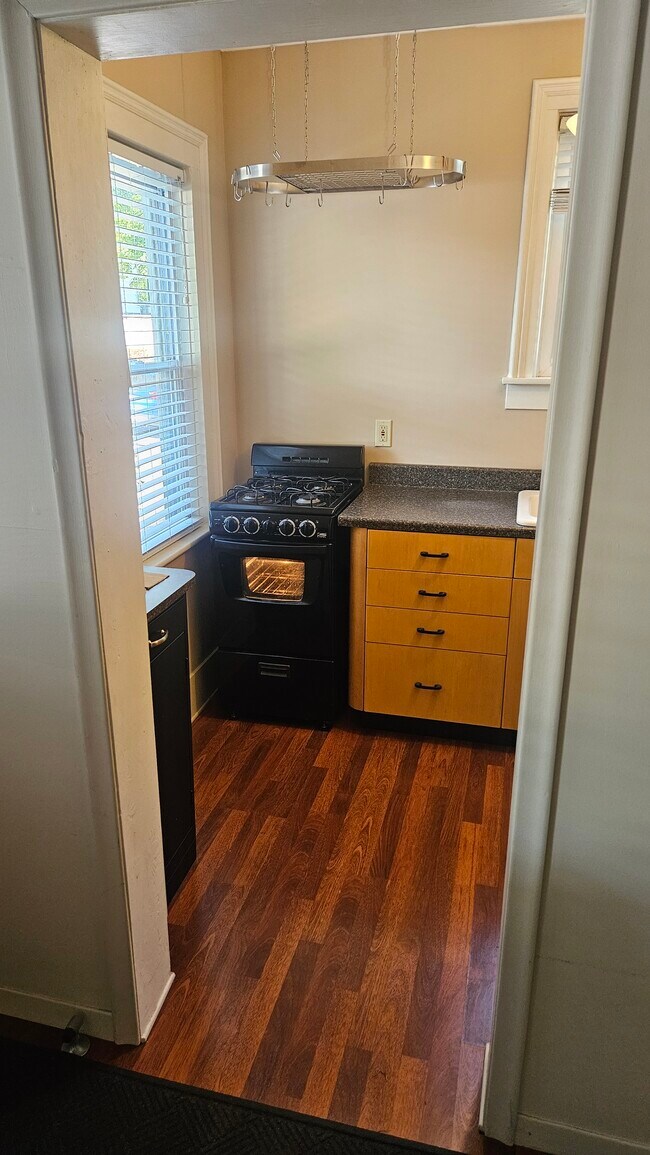 kitchen - 104 W Danaher St