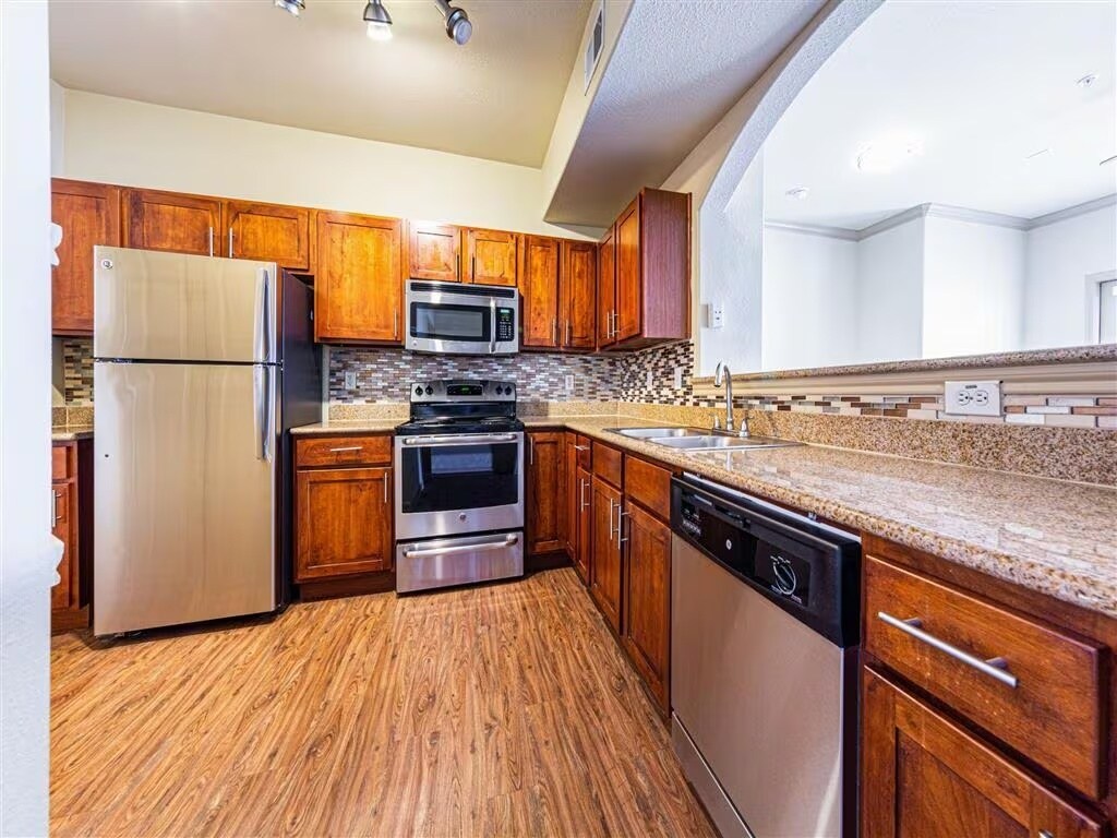 Foto principal - Resort-Style Comfort in Richmond!