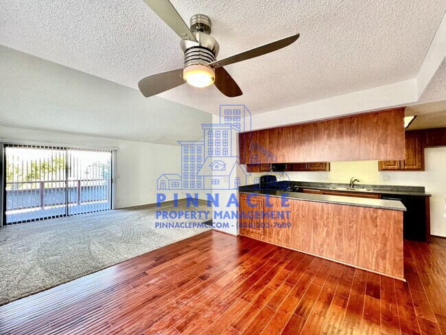 Building Photo - 3 Bedroom Condo For Rent in Torrance