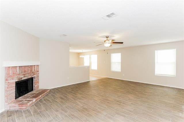 Building Photo - 805 Encino Dr