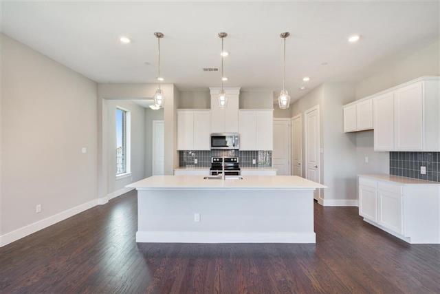 Foto del edificio - 1050 Maverick Dr