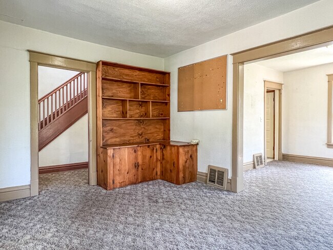 Foto del edificio - 1819 Fitch Ave