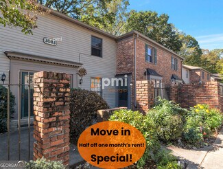 Building Photo - 3083 Colonial Way