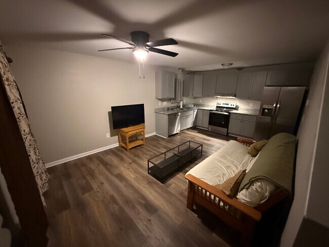 Foto del edificio - 406 E Waddell St