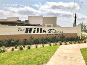 Building Photo - 803 Cathedral Hl