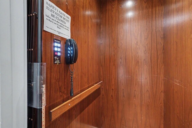 Foto del edificio - 714 Old Oyster Trail