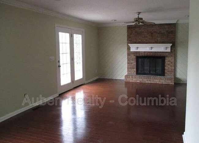 Building Photo - 126 S Village Rd