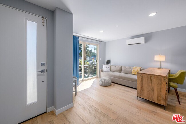 Foto del edificio - 1405 Bates Ave