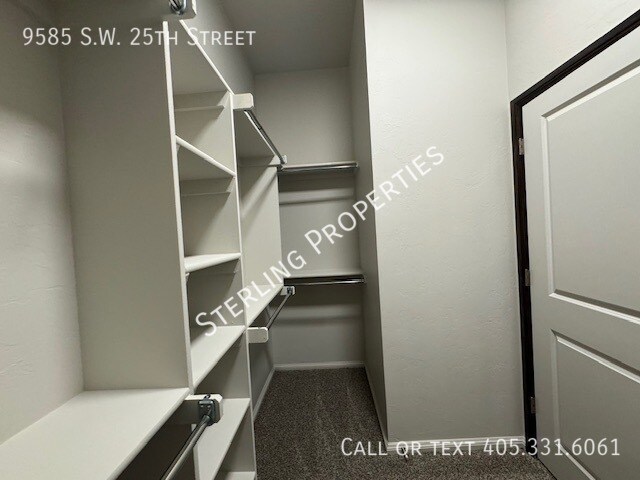 Building Photo - 9585 SW 25th St