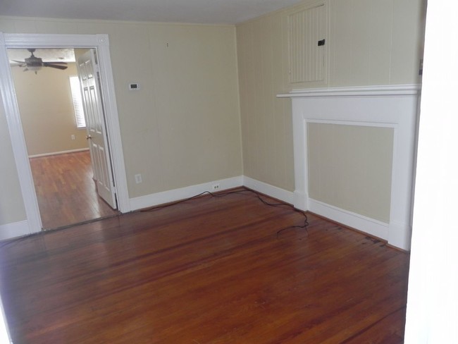 Foto del edificio - 7680 Opal Rd
