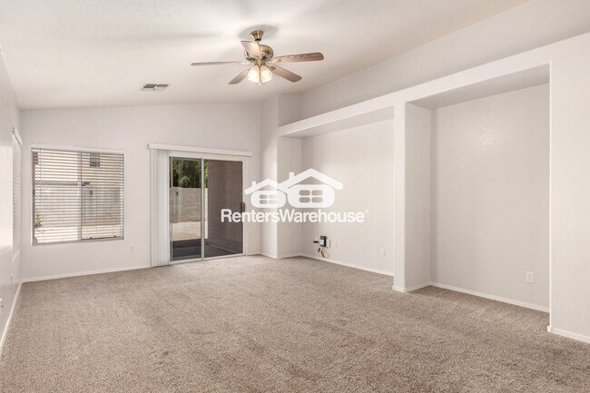 Foto del edificio - 15338 W Banff Ln
