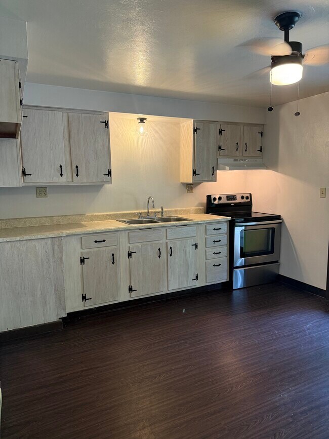 Foto del edificio - 16357 Irish Ridge Rd