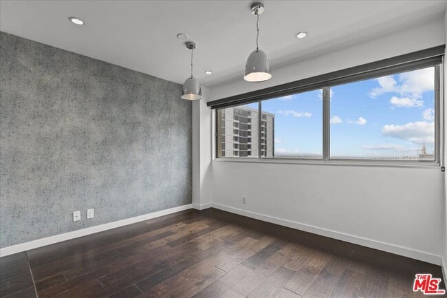 Building Photo - 10701 Wilshire Blvd