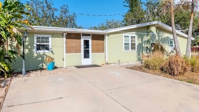 Building Photo - 675 Clearwater Largo Rd S