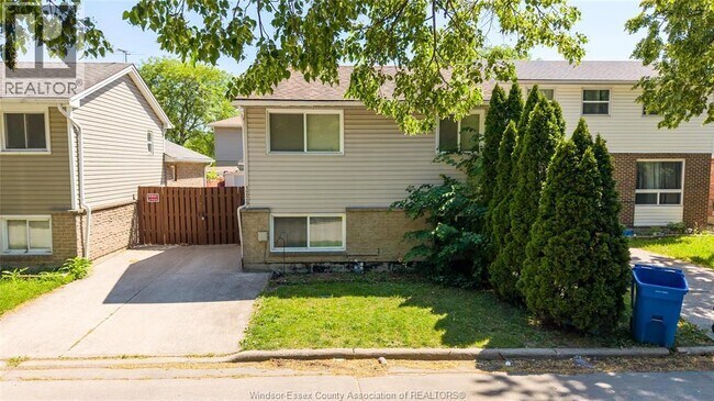 Building Photo - 1229 Arncliffe Pl