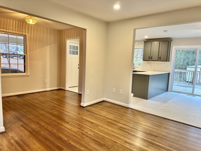 Foto del edificio - 231 Hillwood Ln