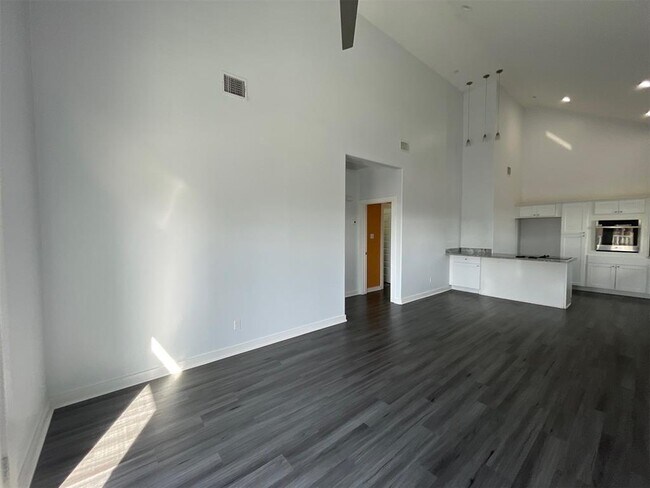 Foto del edificio - 430 Schmidt Rd