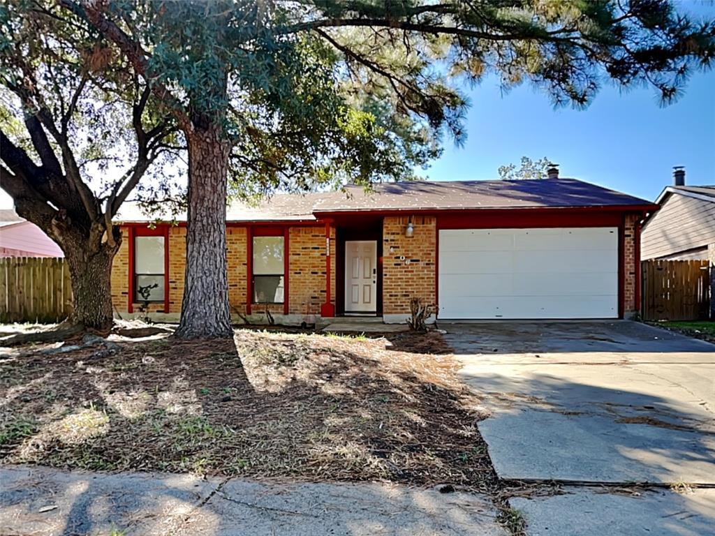 Primary Photo - 14006 Pinewest Ct