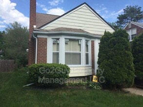 Building Photo - 16606 Prevost St