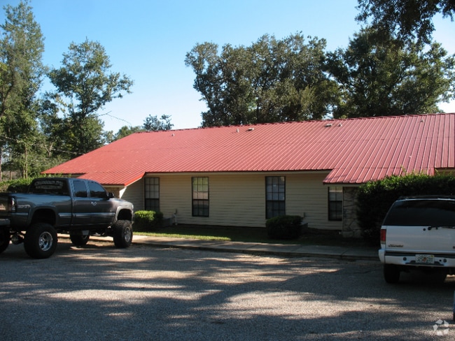 Building Photo - 653 Childers St