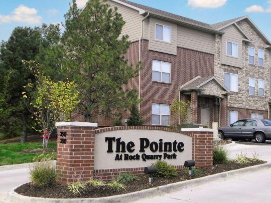 Foto principal - The Pointe at Rock Quarry Park