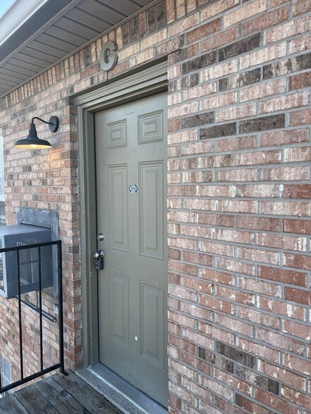 Building Photo - 132 Ballygar St