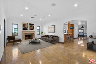 Building Photo - 14710 Greenleaf St