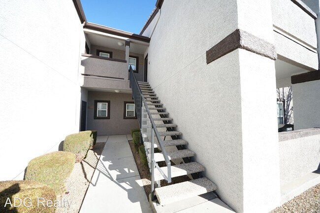 Foto del edificio - 1 br, 1 bath House - 7255 W Sunset Rd #217...