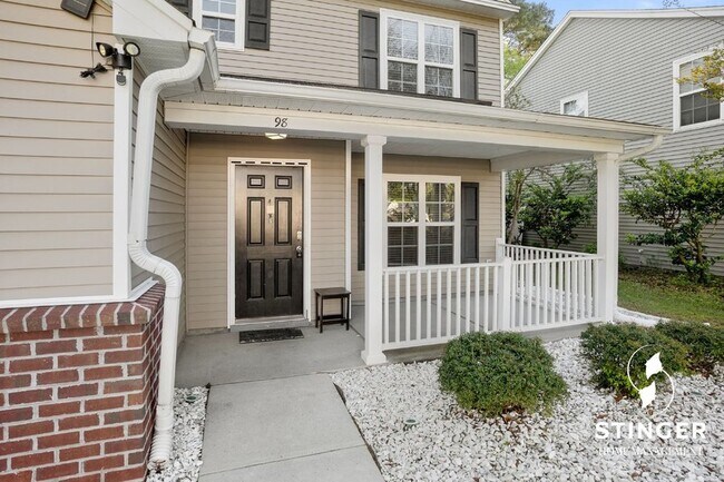Building Photo - 98 Shadow Moss Dr