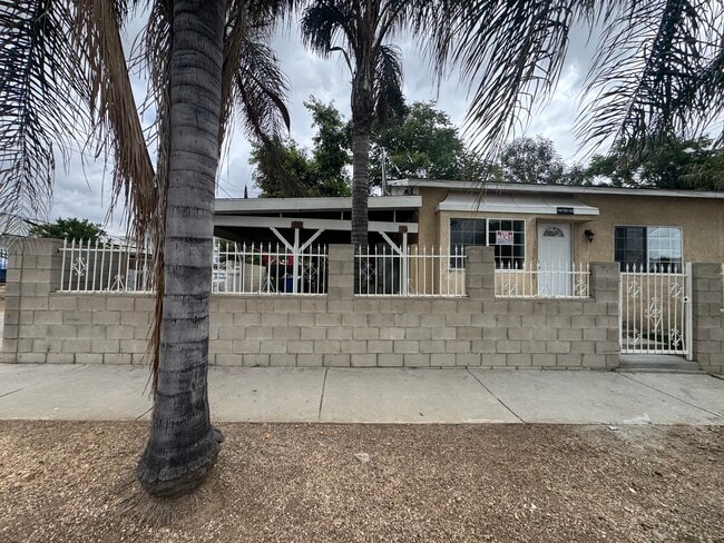 Building Photo - 14725 Polk St