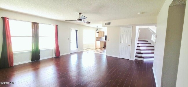 Building Photo - 441 Desert Dandelion St