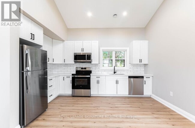 Building Photo - 309 Cranbrook Dr