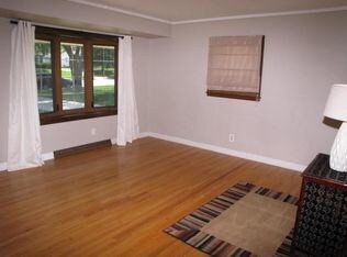 Foto del edificio - 5143 N 107th St