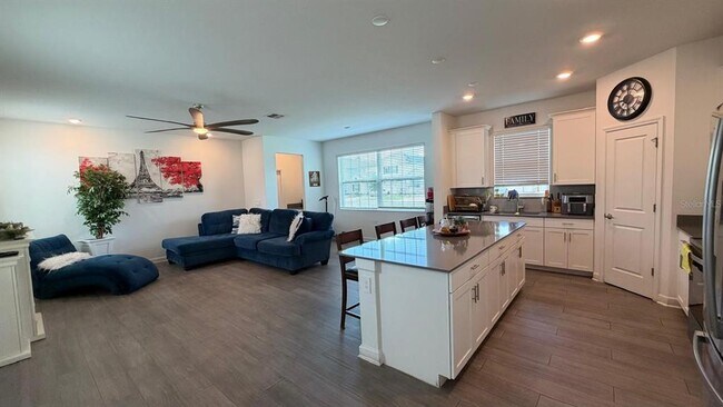 Foto del edificio - 11200 Listening Dr