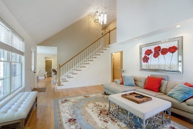 Foto del edificio - 188A Pleasant Valley St