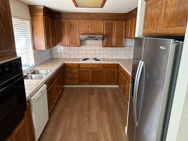 Foto del edificio - Beautiful 3 bedroom in the foothills outside of Gonzales