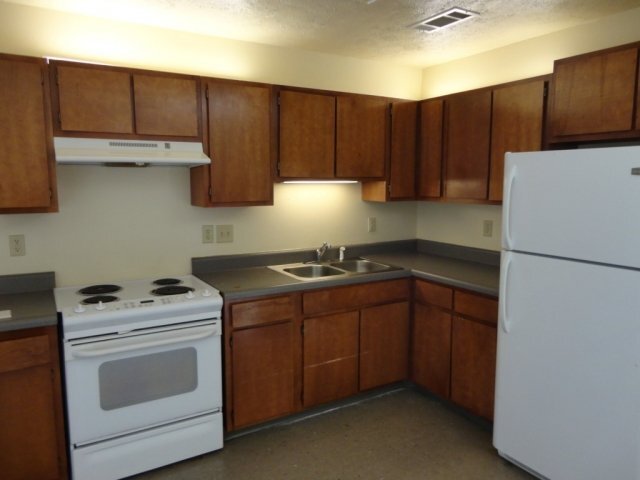 Foto del edificio - 170 Timberlawn Rd