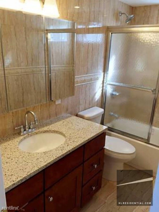 Building Photo - 8902 69th Ave