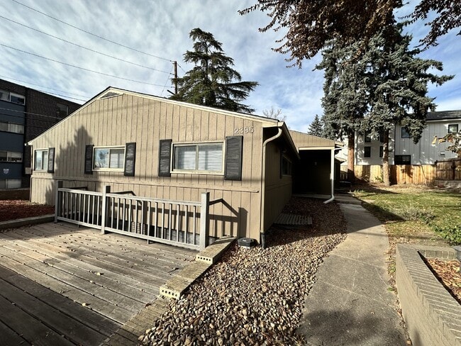 Building Photo - AVAILABLE JULY! Student Housing near DU Campus!