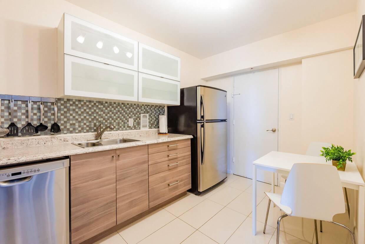 Primary Photo - 3801 S Ocean Dr
