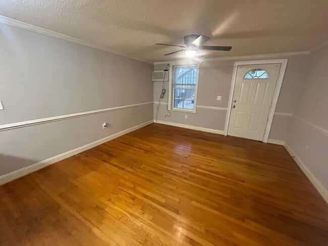 Foto del edificio - 1019 Monticello St