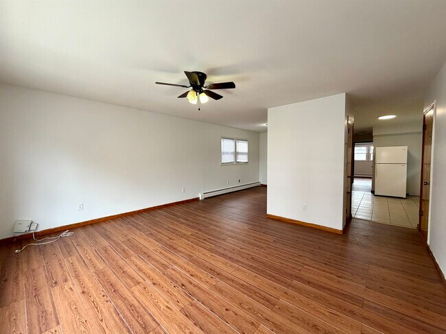 Foto del edificio - 57 Magnolia Ave